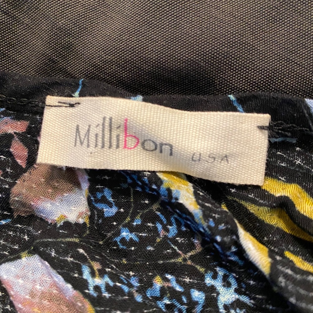 Cute Blouse - image 6